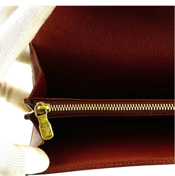 Louis Vuitton Long Sarah Wallet/ Gorgeous/ NO callouts/ w/ Dustbag - Picture 7 of 9